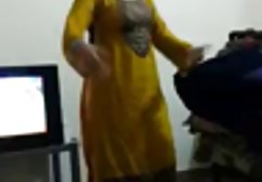 Dicksucking ssbbw از لعنتی لذت می برد سکس دوجنسه با پسر